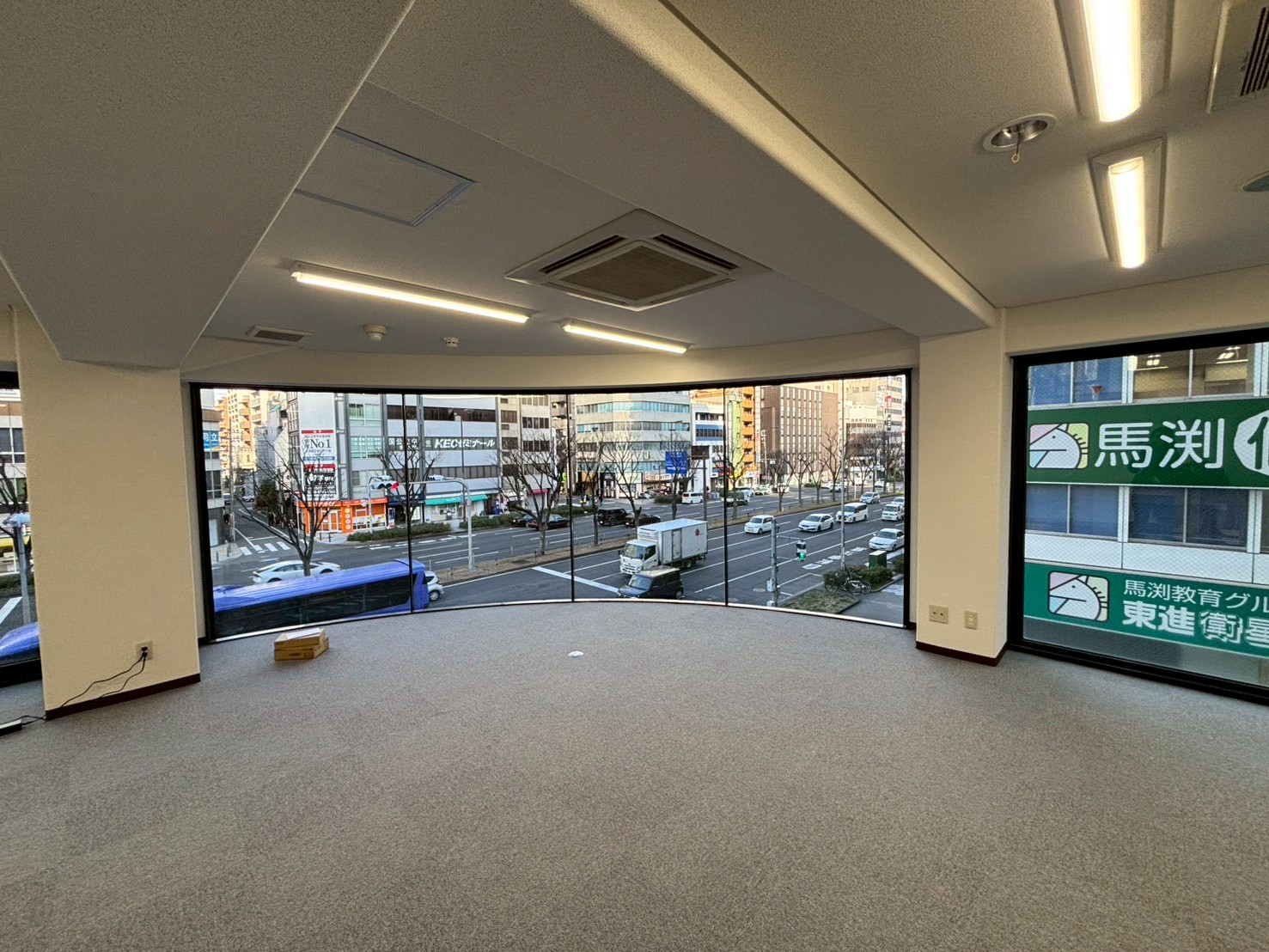 大阪市にて内装改修工事（オフィス仕様）の施工前写真